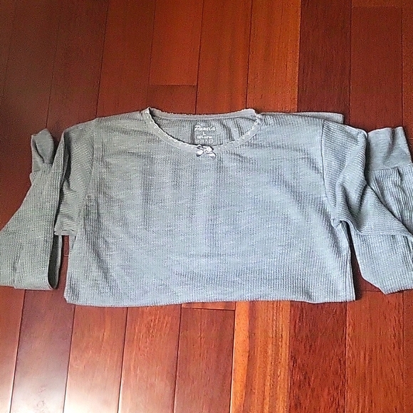 Pamela Thermal Grey Long Sleeve Shirt - Picture 5 of 5